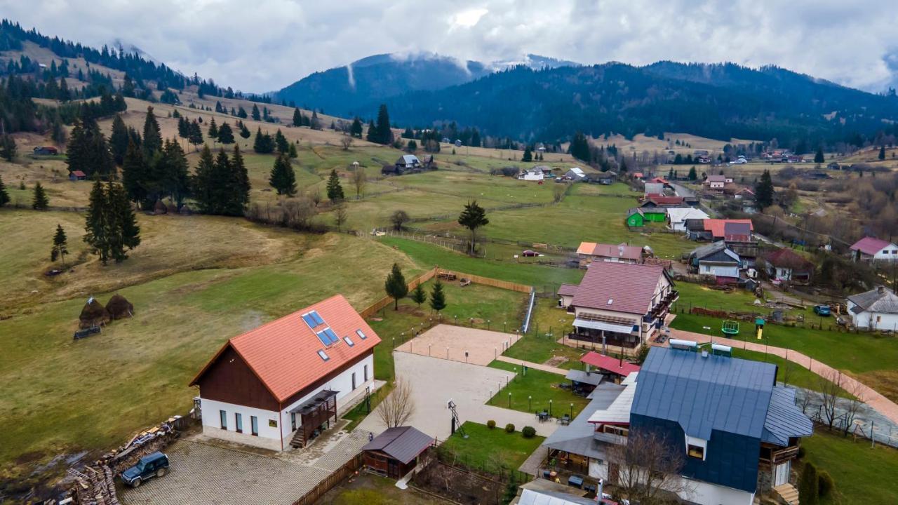 Montana Resort Colibiţa Eksteriør bilde