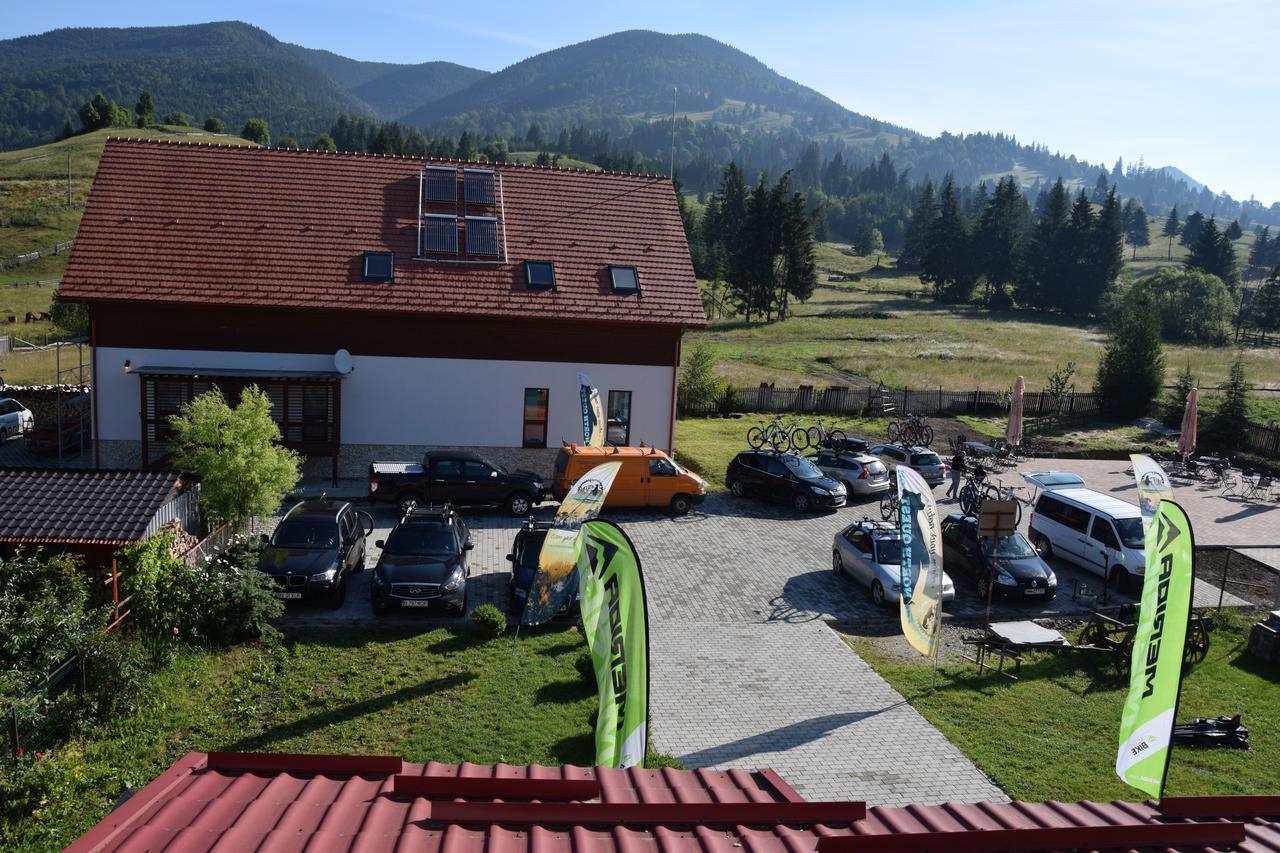 Montana Resort Colibiţa Eksteriør bilde